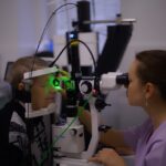 Refrakcja a komputerowe badanie wzrok - Jak nowoczesne technologie wspomagają diagnozę i korekcję wad refrakcji?